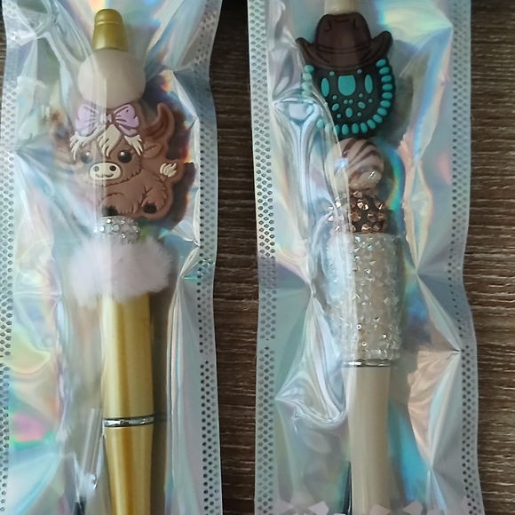 Colorful Statement Pin - Picture 7 of 15